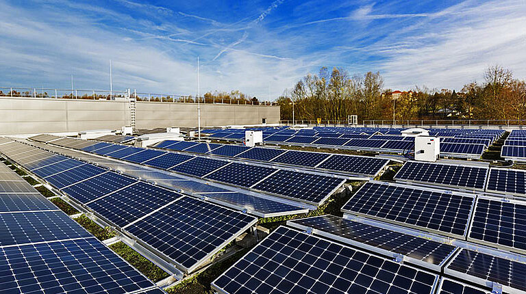 SMA inverters featuring integrated yield optimization outperform module optimizers